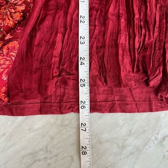 Chico’s red crinkled button down blouse cotton/silk blend size 2 or M - Picture 8 of 8